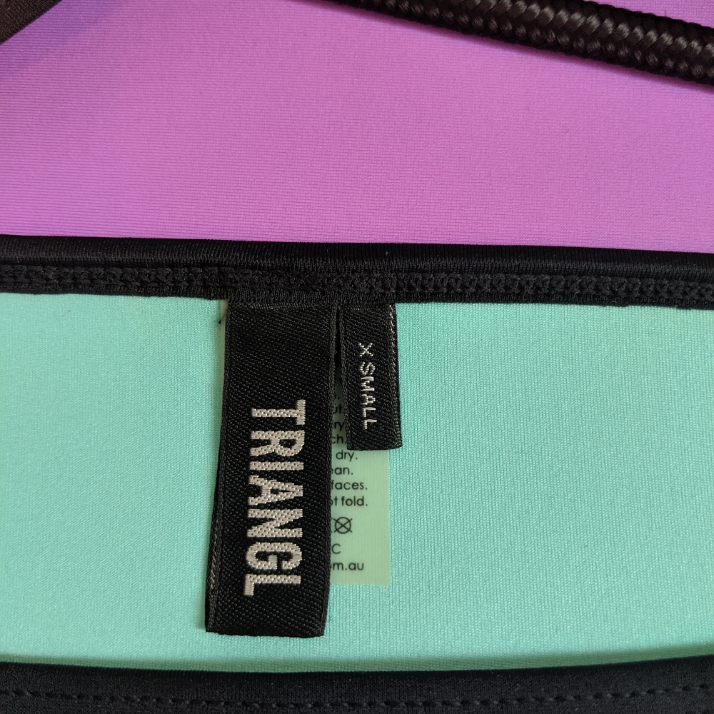 Triangl Bikini - Picture 7 of 13